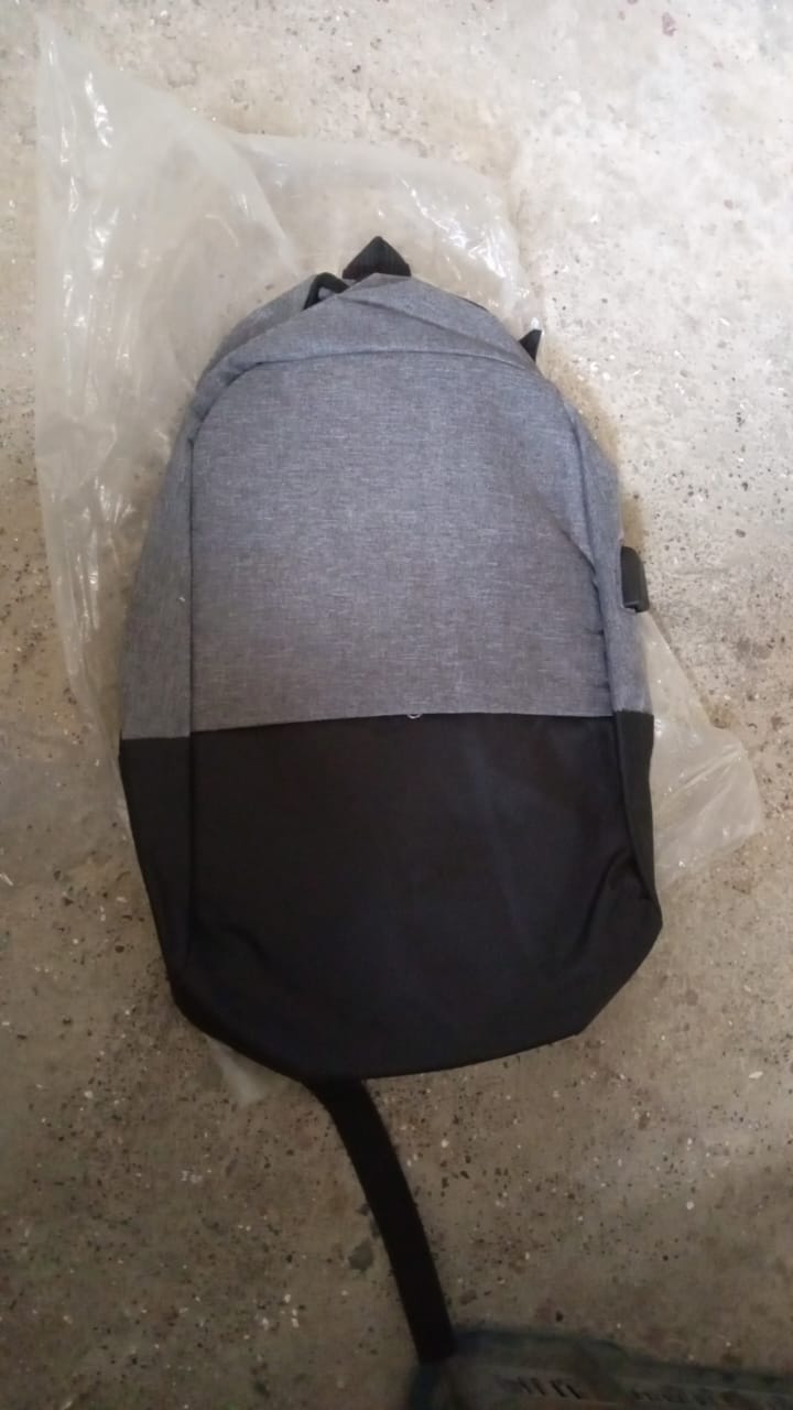 12826 USB Point Laptop Bag Used Widely In All Kinds Of Official Purposes As A Laptop Holder And Cover And Make's The Laptop Safe And Secure (1 pc) 12826 USB Point Laptop Bag Used Widely In All Kinds Of Official Purposes As A Laptop Holder And Cover And Make's The Laptop Safe And Secure (1 pc)